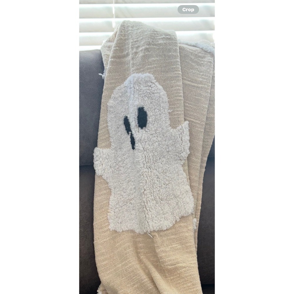 Ghost Throw‎ - Picture 8 of 8